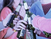 Воспитатели детских домов наказаны за пьянство