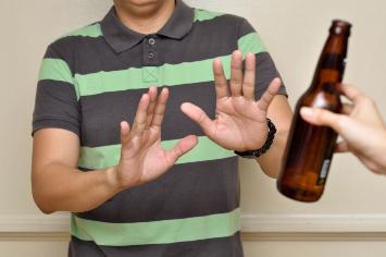 Злоупотребление алкоголем: признаки и методы помощи